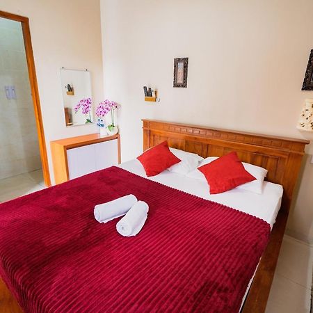 Guesthouse Cempaka Putih Seminyak  Luaran gambar