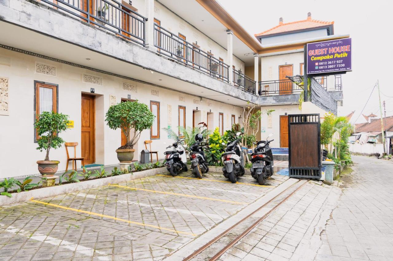 Guesthouse Cempaka Putih Seminyak  Luaran gambar