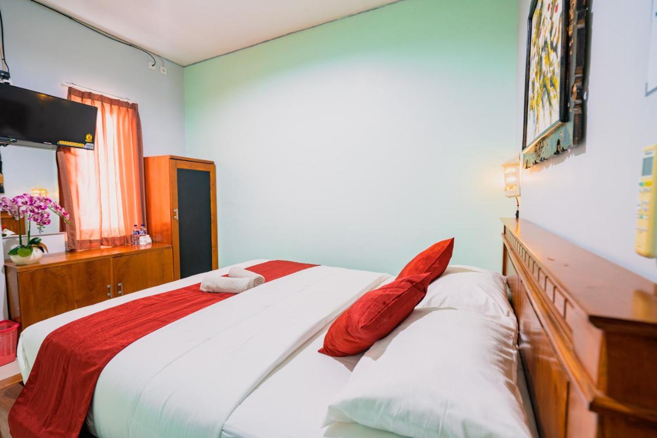 Guesthouse Cempaka Putih Seminyak  Luaran gambar